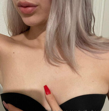 Nelly Becmac nude leaks onlyfans