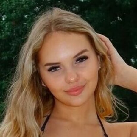 Anna Kewish feet onlyfans