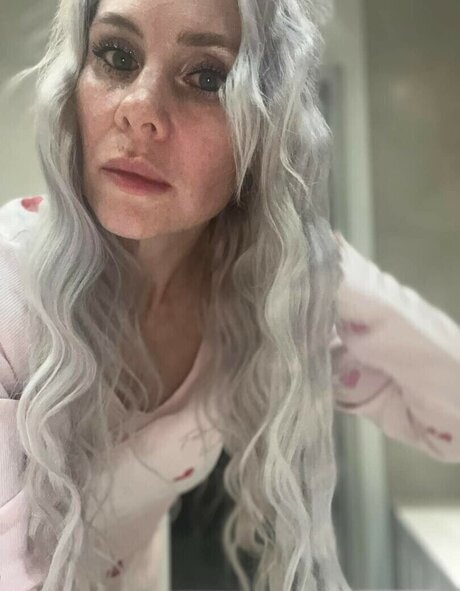 Donna Shepherd nude only fans