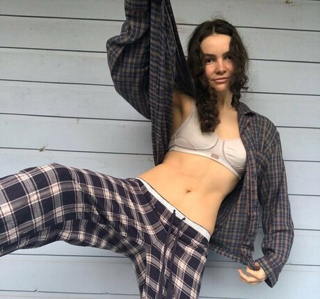 Lucy Holz leaked onlyfans