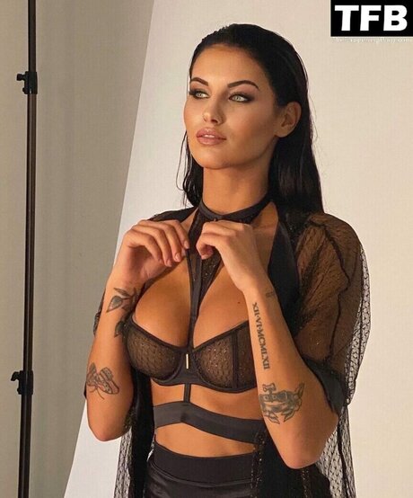 Carolina Stramare onlyfans images