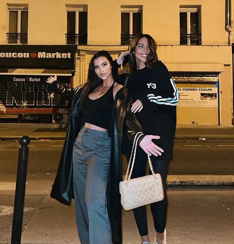 Ziyartist ass onlyfans