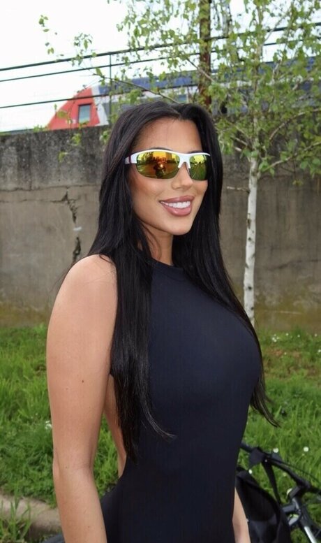 Ziyartist Profile pic