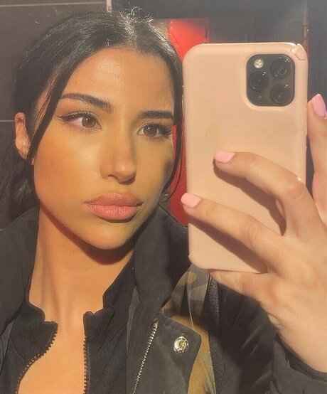 Ziyartist onlyfans pic