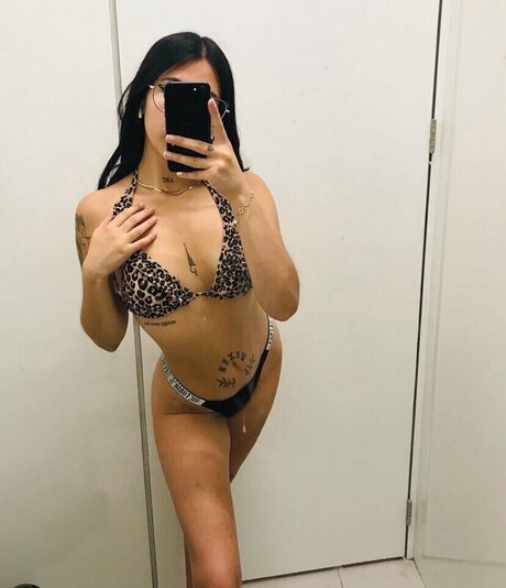 Glowww777 onlyfans x