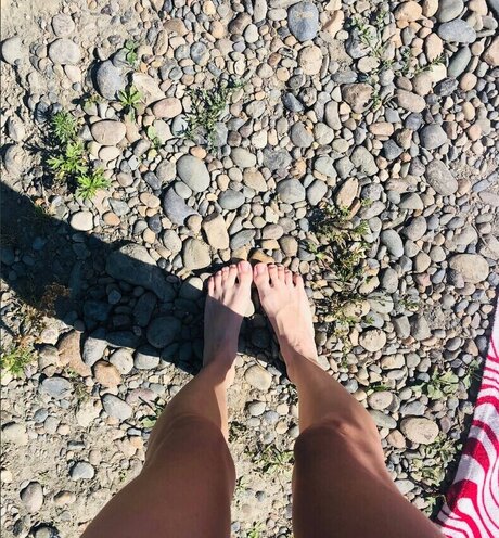 lolyamolya onlyfans model images