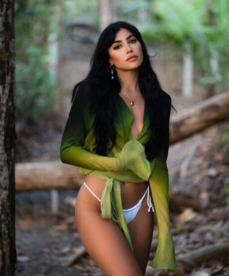 Sara Hesri onlyfans leaked tits