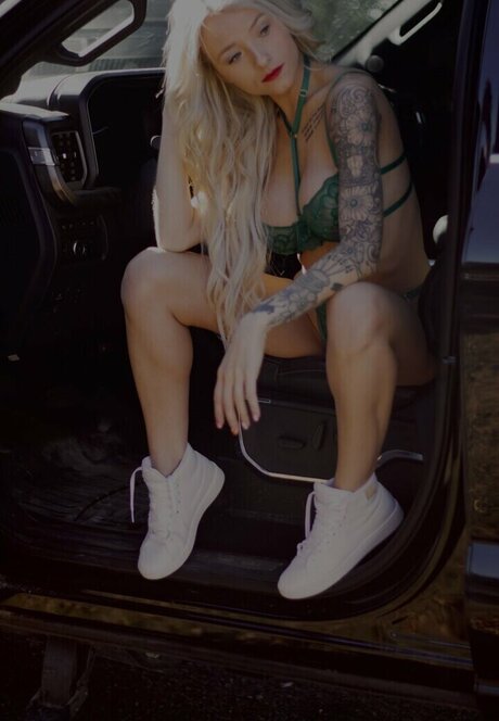 rikki bell12 onlyfans nsfw