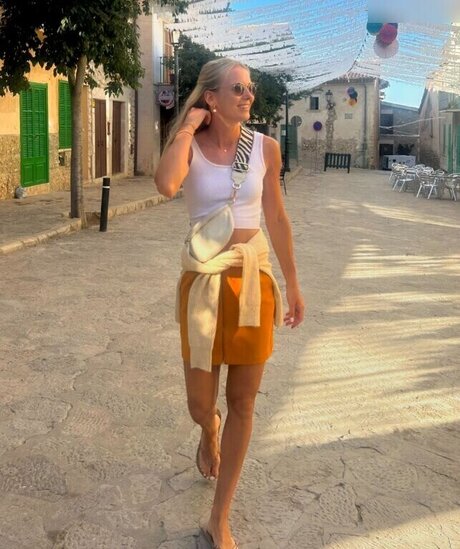 Merle Frohms leaks onlyfans