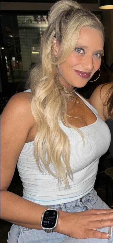 Tricia Whitaker onlyfans post