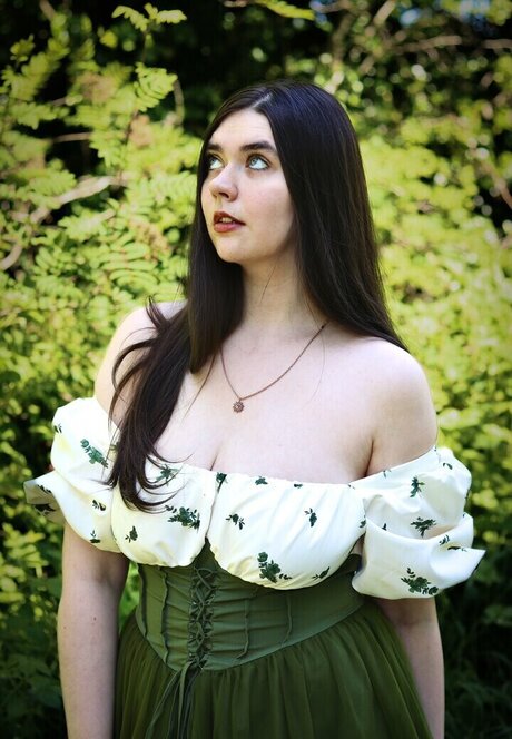 Angelika Seleznova leaked onlyfans.