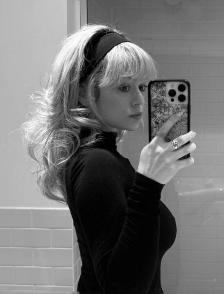 Ella Ballentine leaks onlyfans