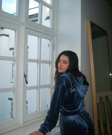 littlemisskhan is on onlyfans