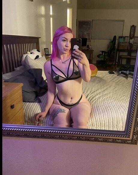 kissofdeathxxx onlyfans content type