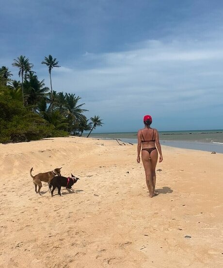 Natallia Rodrigues on onlyfans