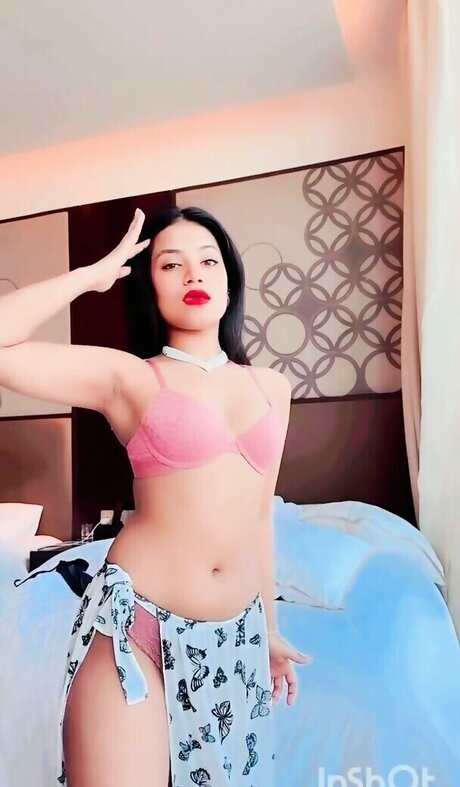 Brishti Samaddar feet onlyfans