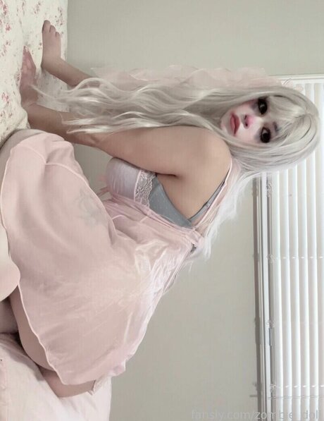 Zombie Doll onlyfans free