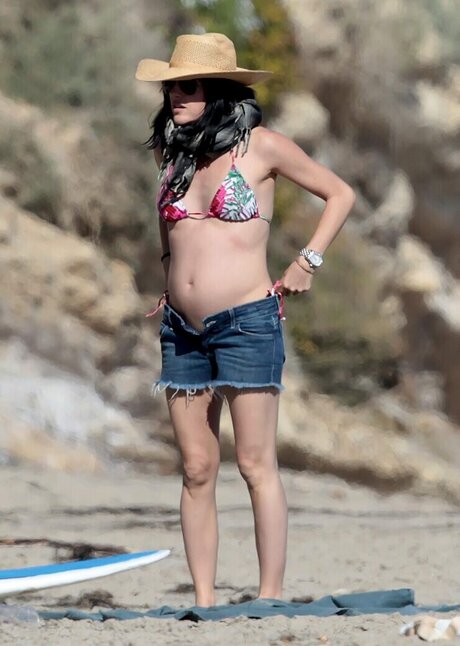 Selma Blair onlyfans model photo