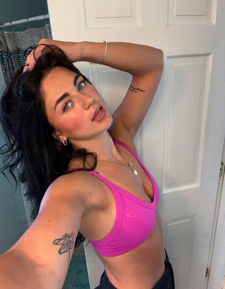 Abby Rathbone en onlyfans