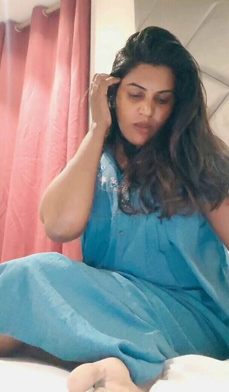 Reshma Cr onlyfans leaked