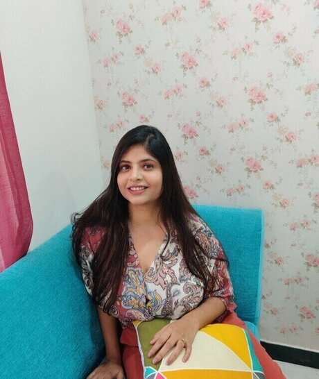 Tulika Snehil onlyfans pics nude