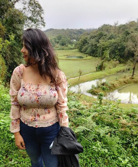 Tulika Snehil ass onlyfans