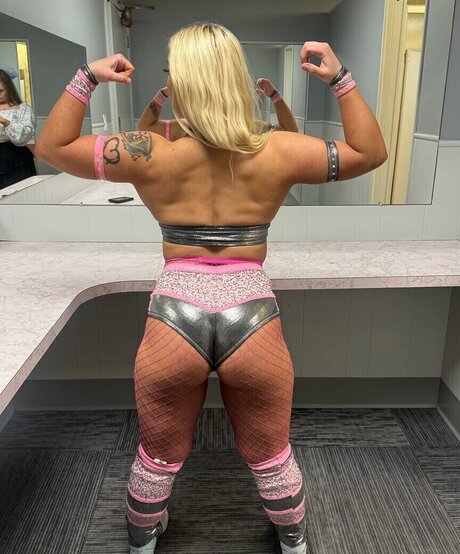 Ivy Malibu onlyfans leajs