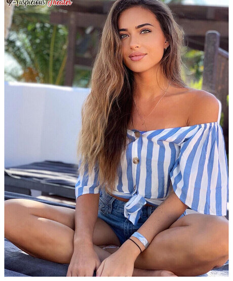 Izabela Ion onlyfans pictures