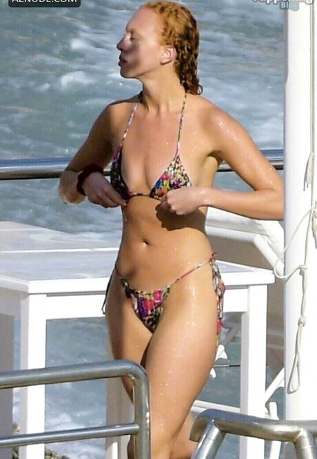 Anna Ermakova sexy onlyfans