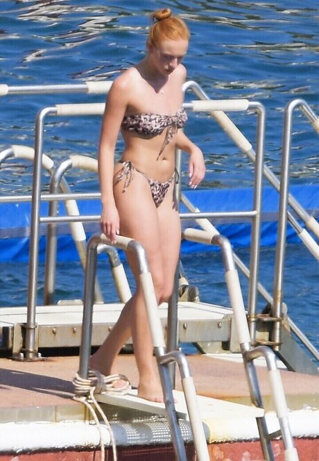 Anna Ermakova onlyfans nude leak