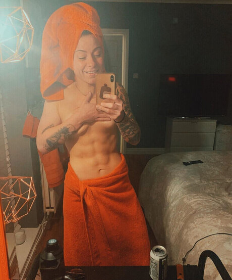 Lucy Spraggan onlyfans nude leaks