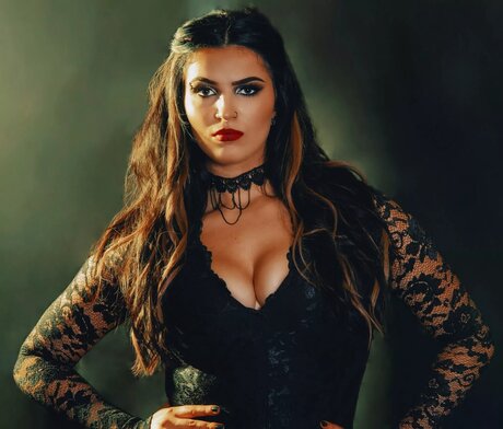 Persia Pirotta desnuda onlyfans