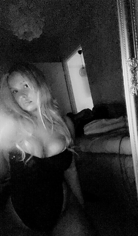 Nelli Virtanen onlyfans uncensored