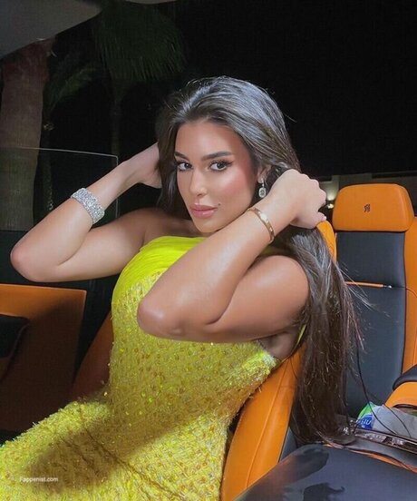 Yasmine Sabri only fans