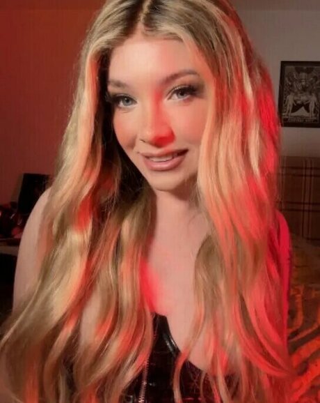 Savannah Sinn naked onlyfans leaks