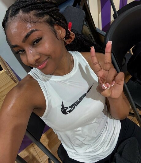 Deja Kelly onlyfans leams