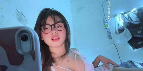 Riska Saputri onlyfans full
