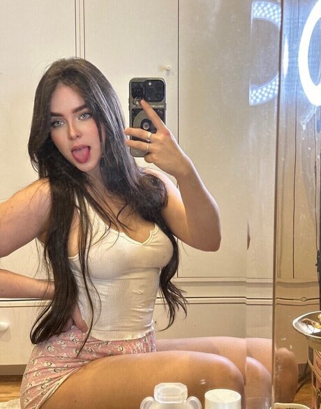 Sabrina Salvatierra onlyfans nude tits