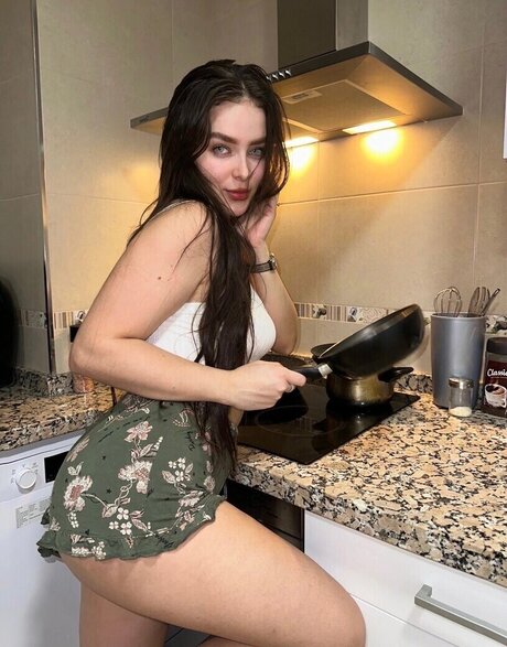 Sabrina Salvatierra nude onlyfans leaks