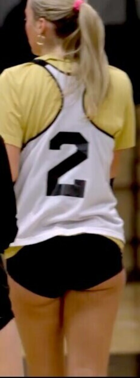 Taryn DeWese onlyfans leak xxx