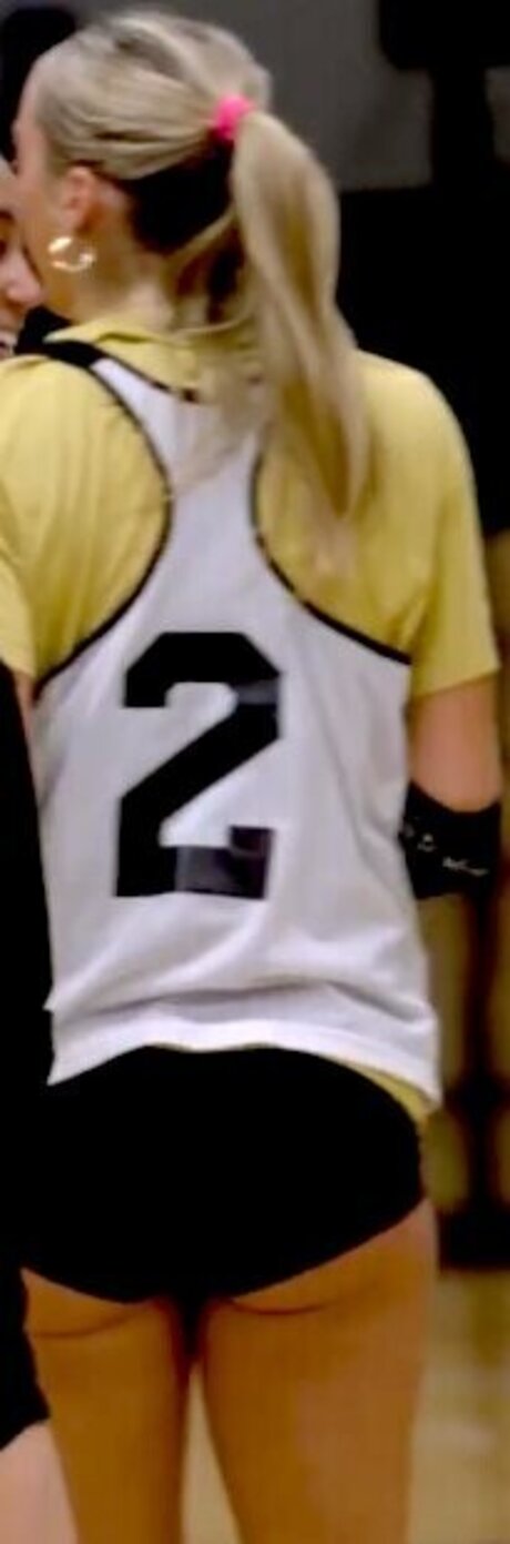 Taryn DeWese free only fans