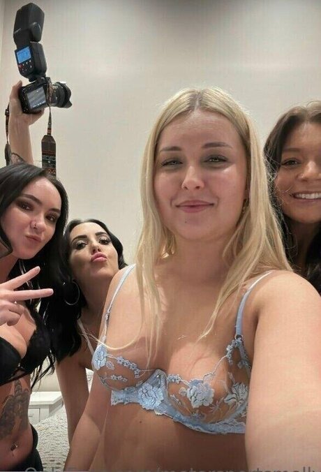 Motorsports Molly leak onlyfans