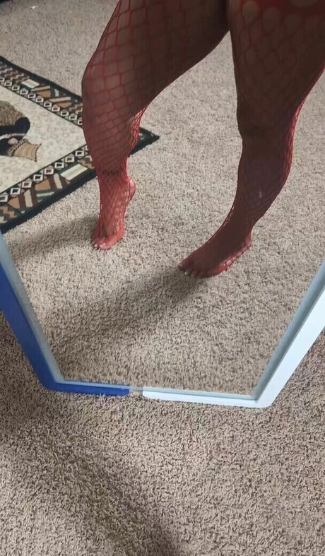 lollipop truckr onlyfans leaked photos