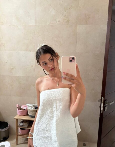 emilauri onlyfans nudes