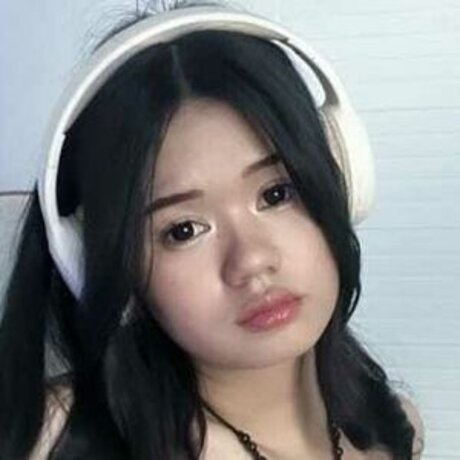 MeiMei Chan onlyfans lesk