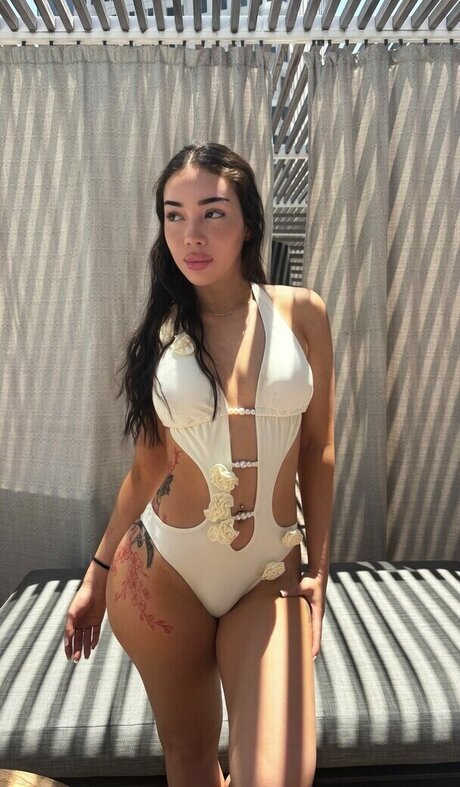 julbellaa nude onlyfans pics