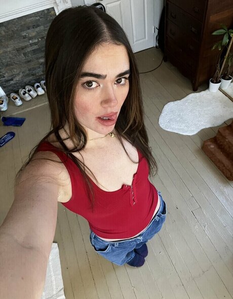 Rose Ruland nude leak onlyfans