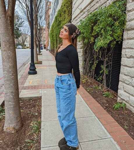 Rose Ruland Profile pic