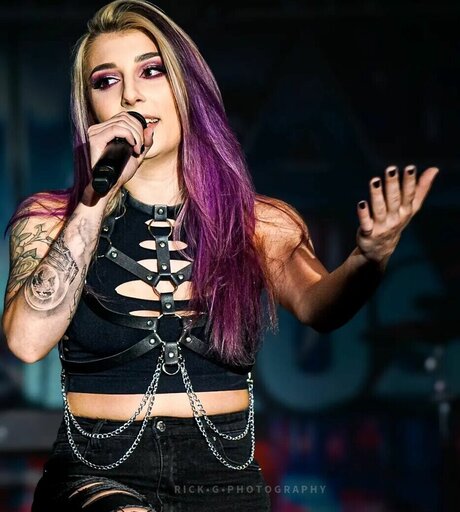 Kasey Karlsen nude leak onlyfans