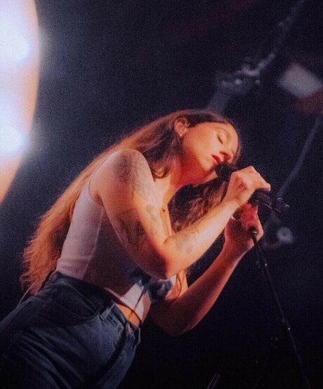 Katie Crutchfield only fans leak nude